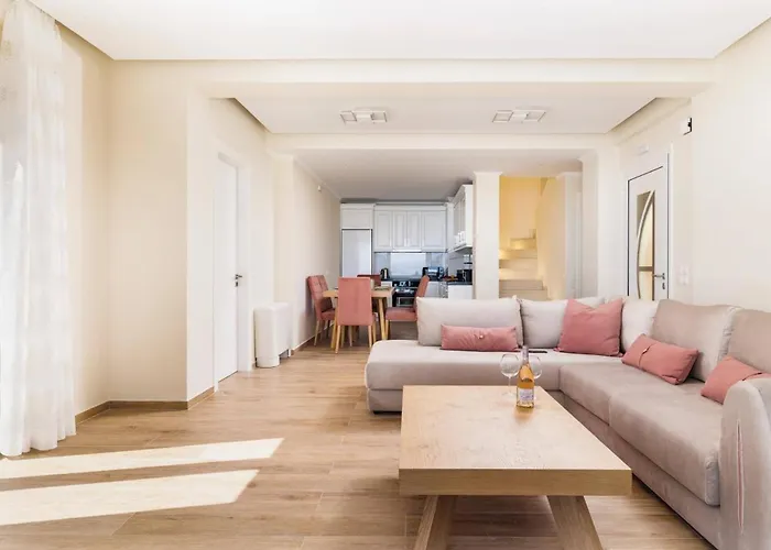 Villa Astrea By